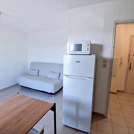 T2 A 600 M - Clim - Parking - Balcon - Wi-fi
