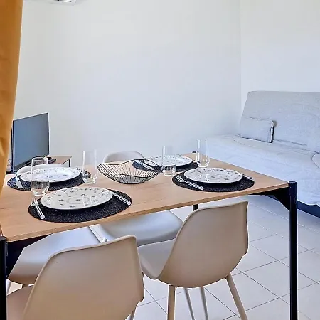 Daire T2 A 600 M - Clim - Parking - Balcon - Wi-fi